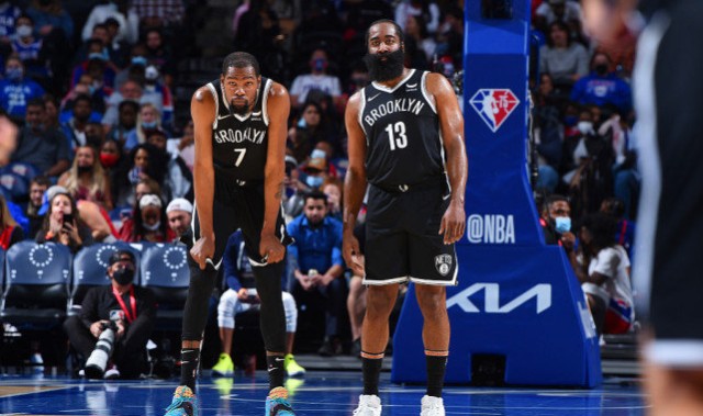 NBA季后赛首轮，哈登40分救主，76人加时逆转热火挺进次轮