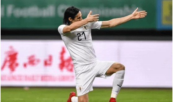 杏彩体育官网- 法甲金靴竞争激烈,五将差距微末毫厘